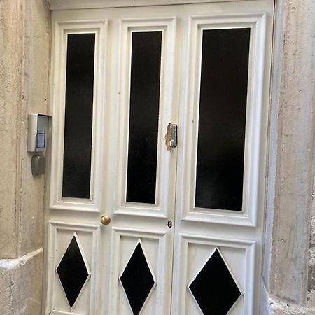 Five Stars C4 Aparthotel Marseille Exteriör bild