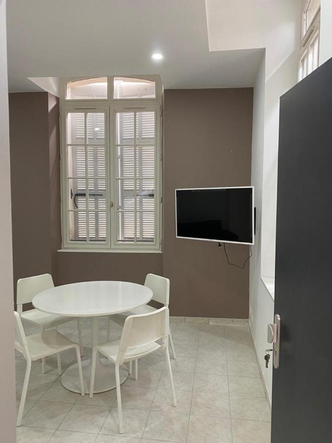 Five Stars C4 Aparthotel Marseille Exteriör bild