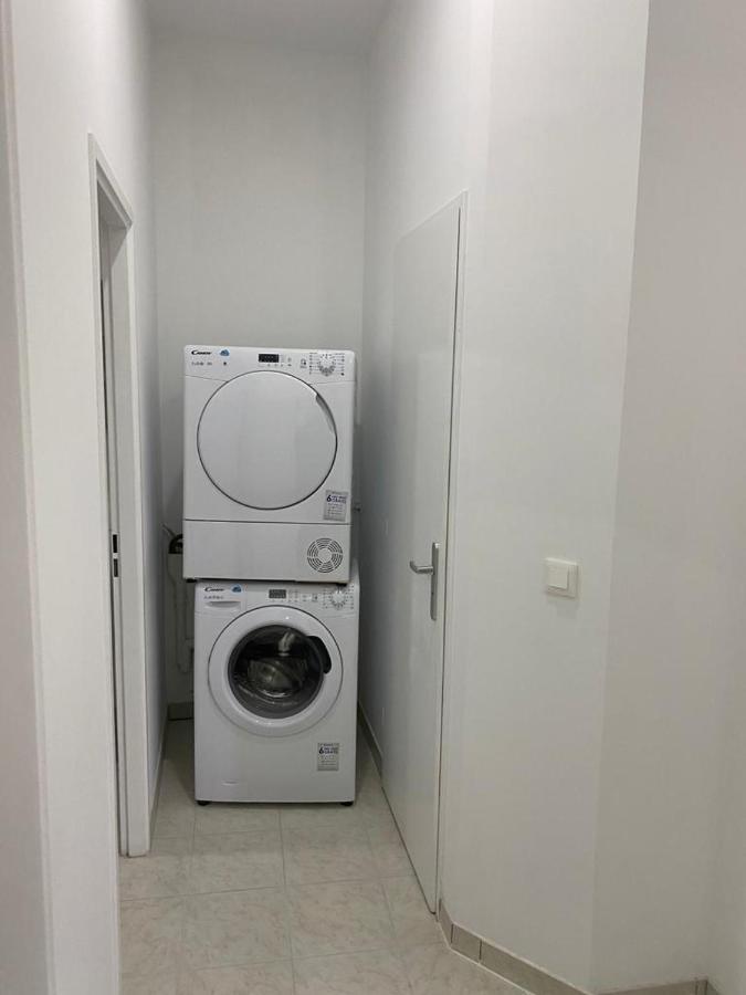 Five Stars C4 Aparthotel Marseille Exteriör bild